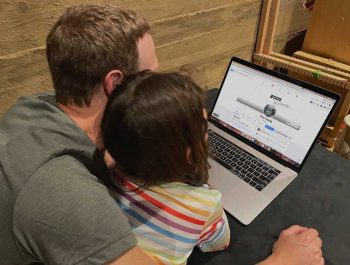 Ghép ảnh trang cá nhân facebook vào macbook anh Mark